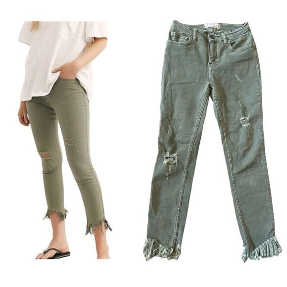 Free People We The Free Great Heights Distressed Cropped Skinny Jean Size 27 - Picture 1 of 12